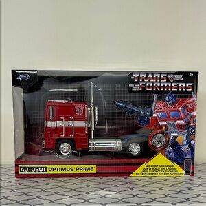 Optimus Prime Transformers autobot Diecast NEW